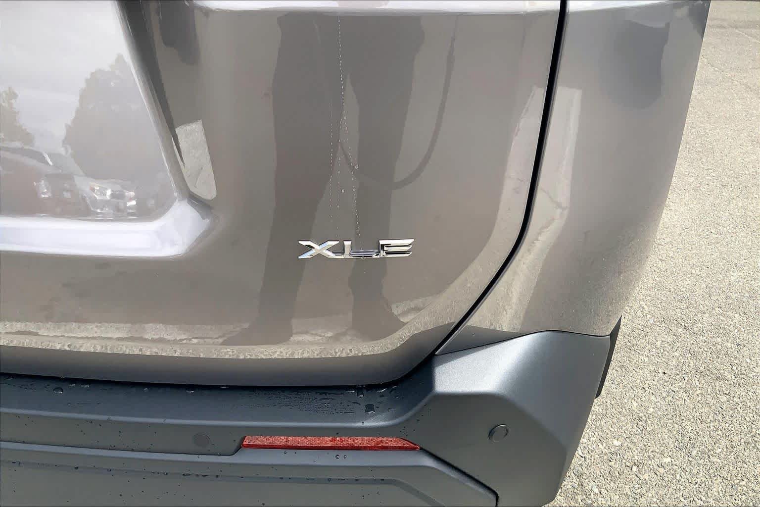New 2026 Meteor Shower Toyota XLE Premium image 15