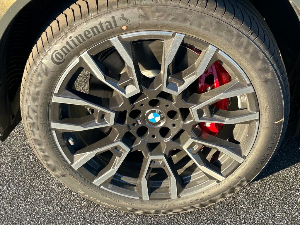 New 2026 Dravit Grey Metallic BMW xDrive50e image 9