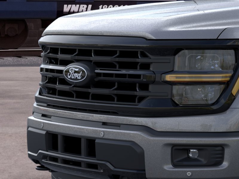New 2026 Carbonized Gray Metallic Ford XLT image 17