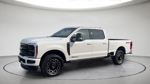 New 2026 Star White Metallic Tri-Coat Ford F-250® Platinum® image 34