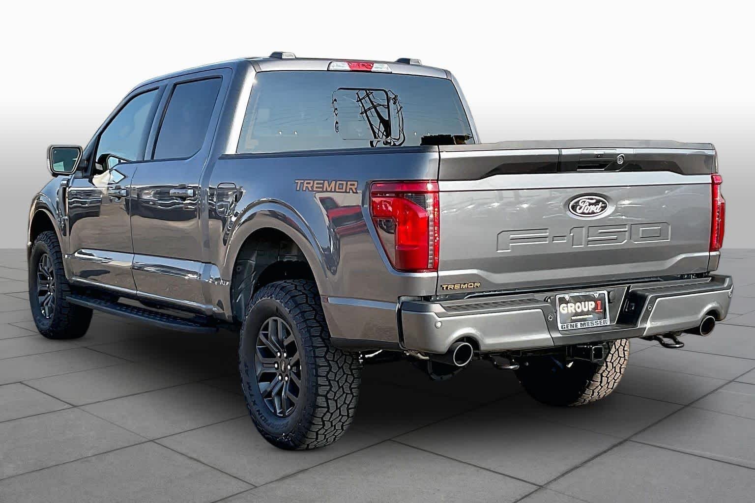 New 2026 Carbonized Gray Metallic Ford Tremor® image 12