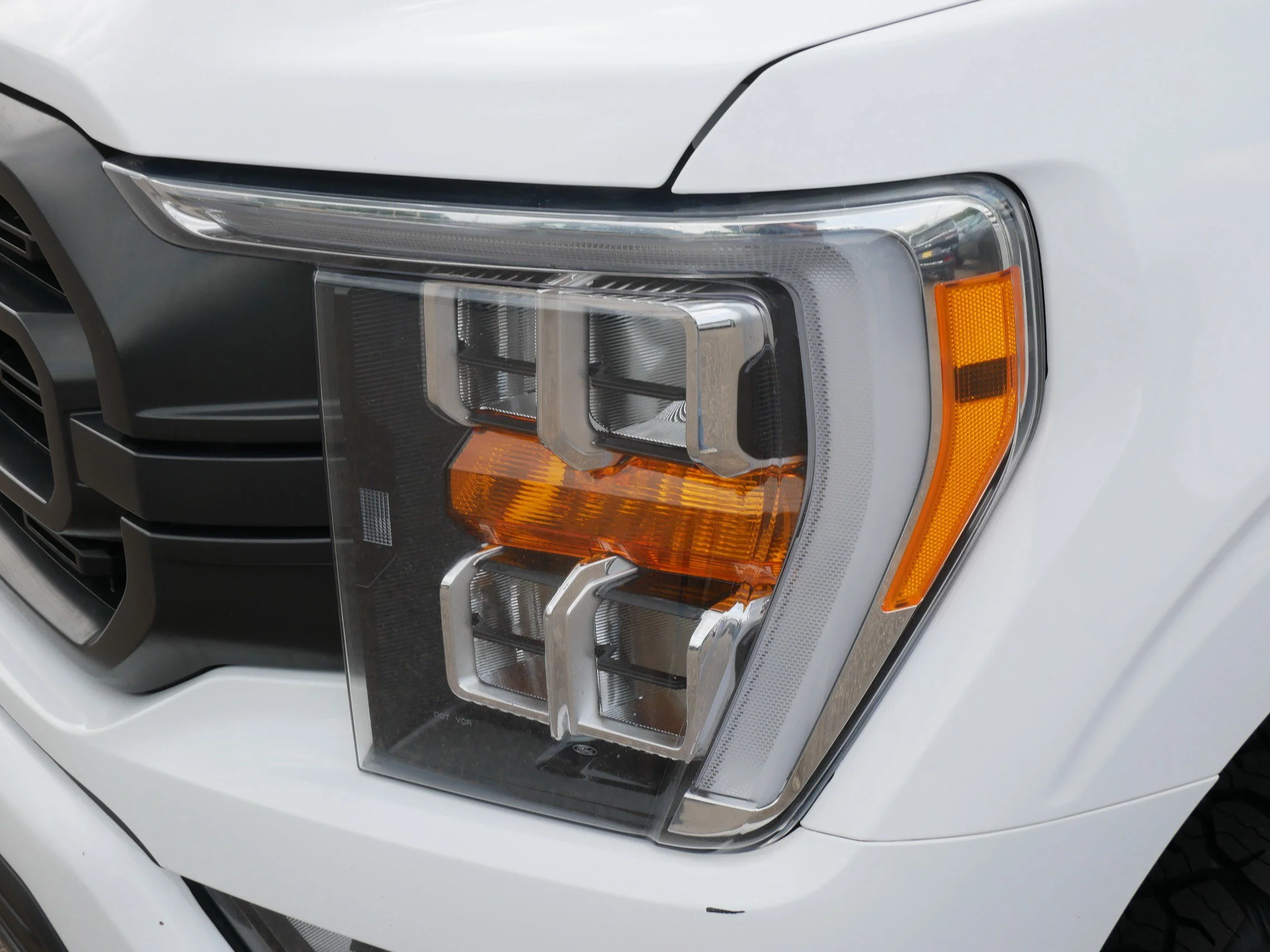 Certified Used 2021 Oxford White Ford XLT image 16