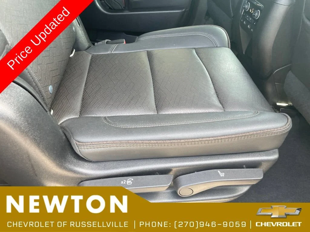 Used 2021 GRAYWOOD METALLIC Chevrolet High Country image 27