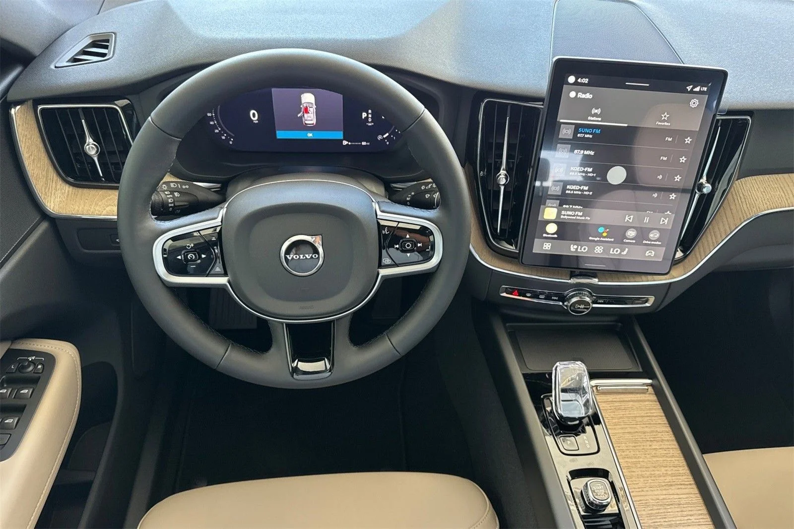 2026 Volvo XC60 Plus - Photo 15