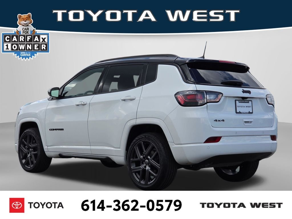 Used 2024 White Jeep Limited image 9
