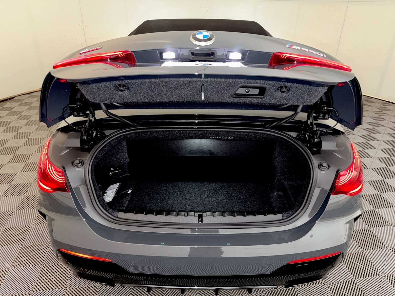 2026 BMW 4 Series M440i - Photo 21