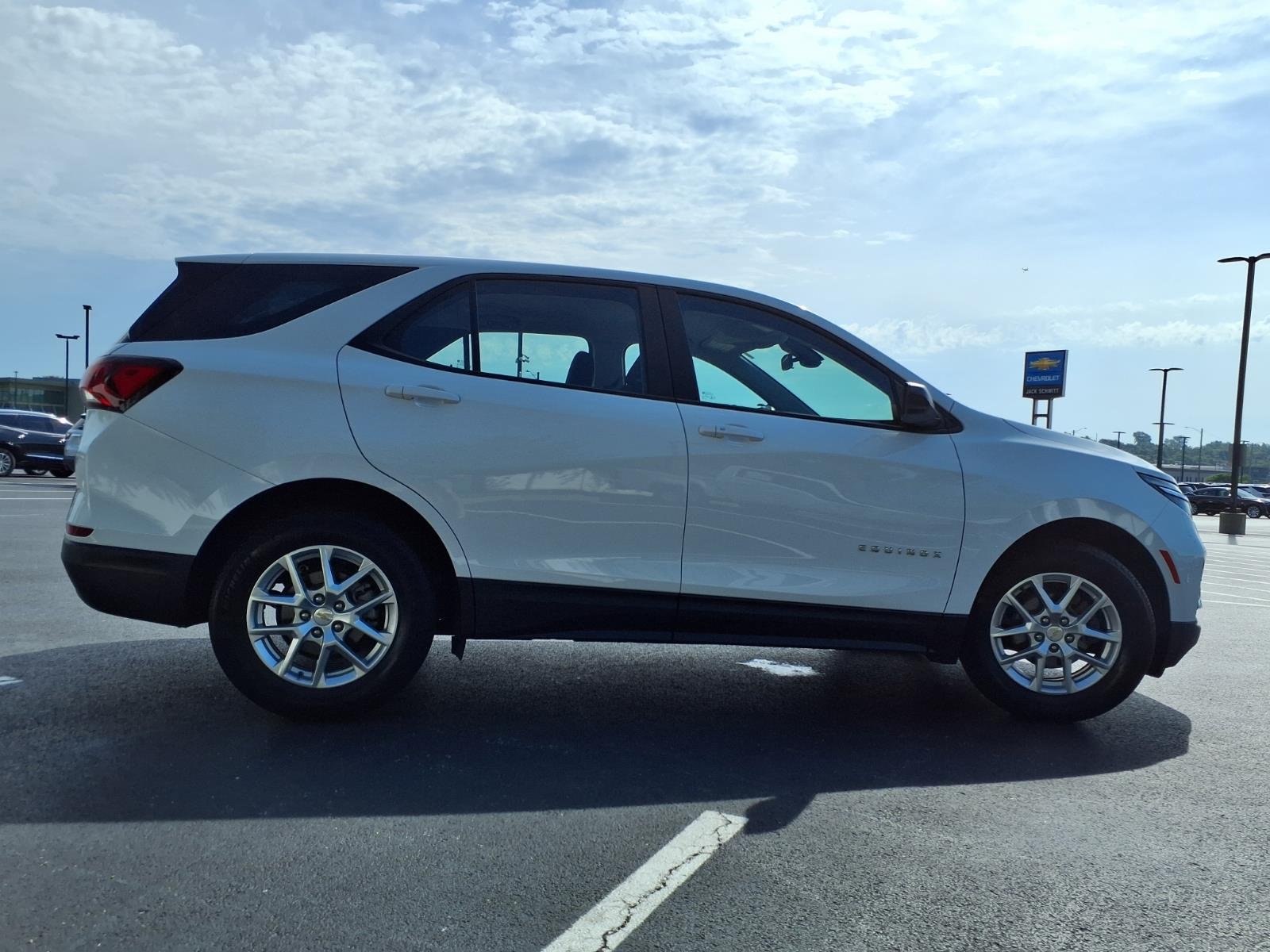 Used 2022 Summit White Chevrolet LS image 29