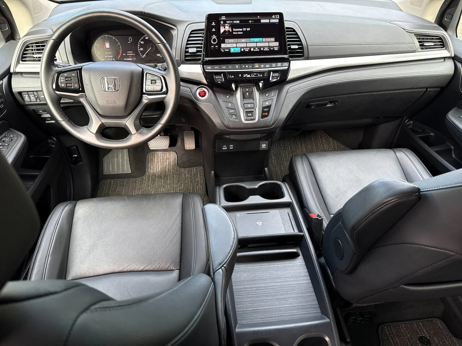 Used 2025 Modern Steel Metallic Honda EX-L image 13