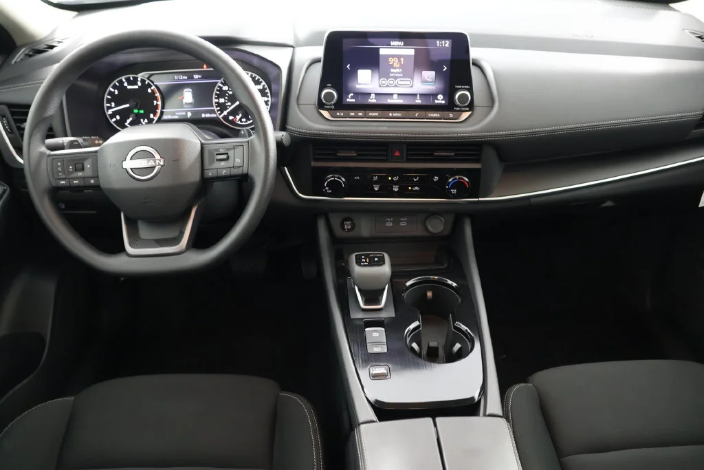 Used 2026 Glacier White Nissan S image 2