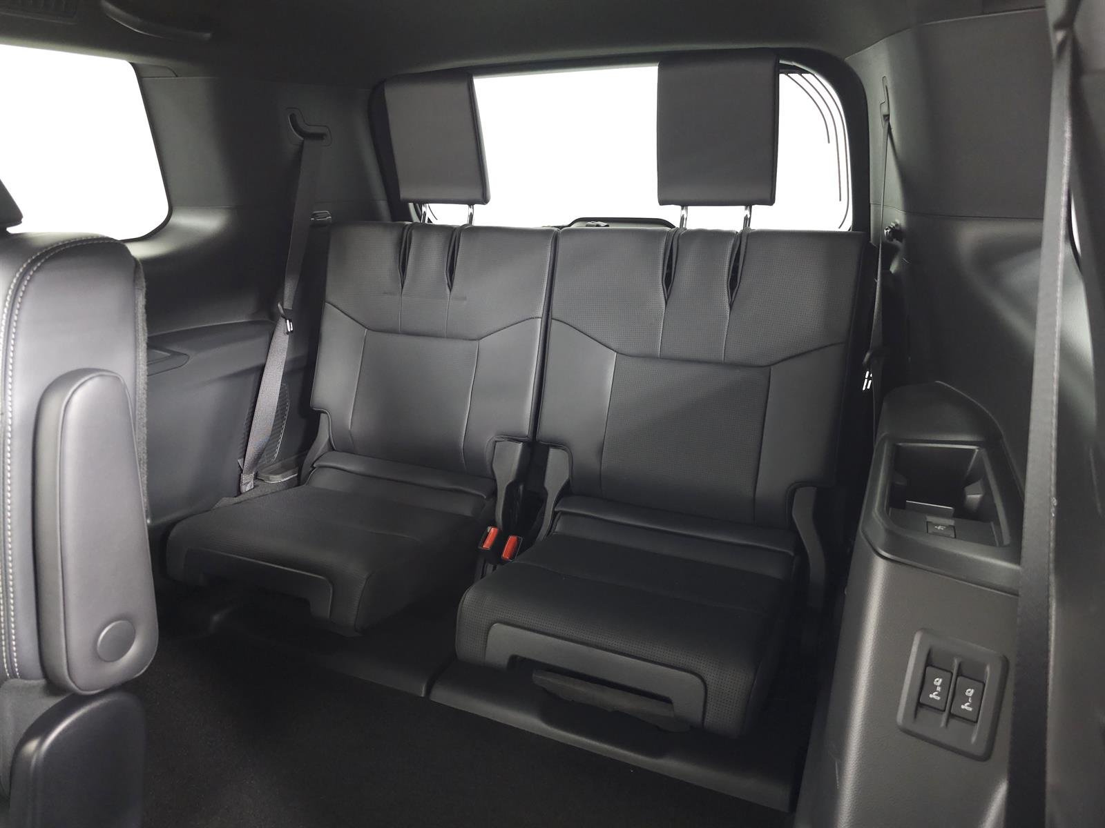 Certified Used 2025 Green Lexus LUXURY image 34