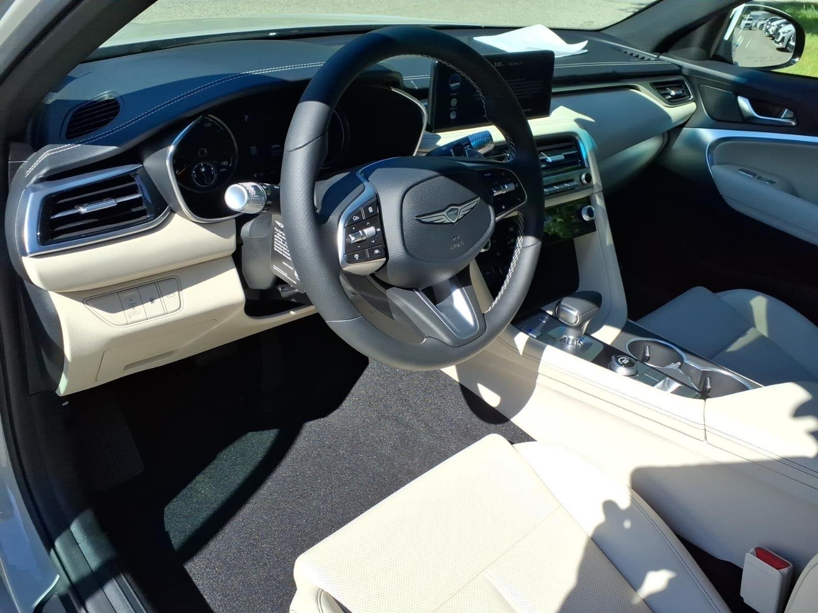 2026 GENESIS G70 Standard - Photo 27