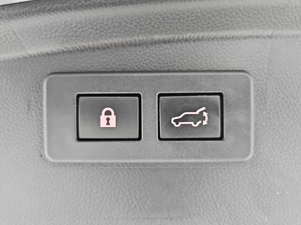 Used 2020 Magnetite Gray Metallic Subaru Touring image 23