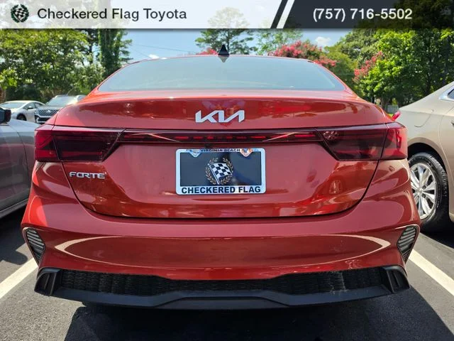Used 2023 Fire Orange Kia LXS image 5