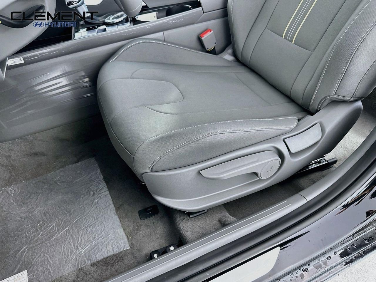 New 2026 Black Hyundai SEL Sport image 25