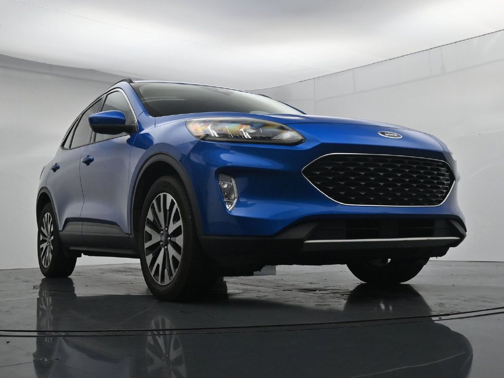 Used 2020 Blue Ford SEL image 18