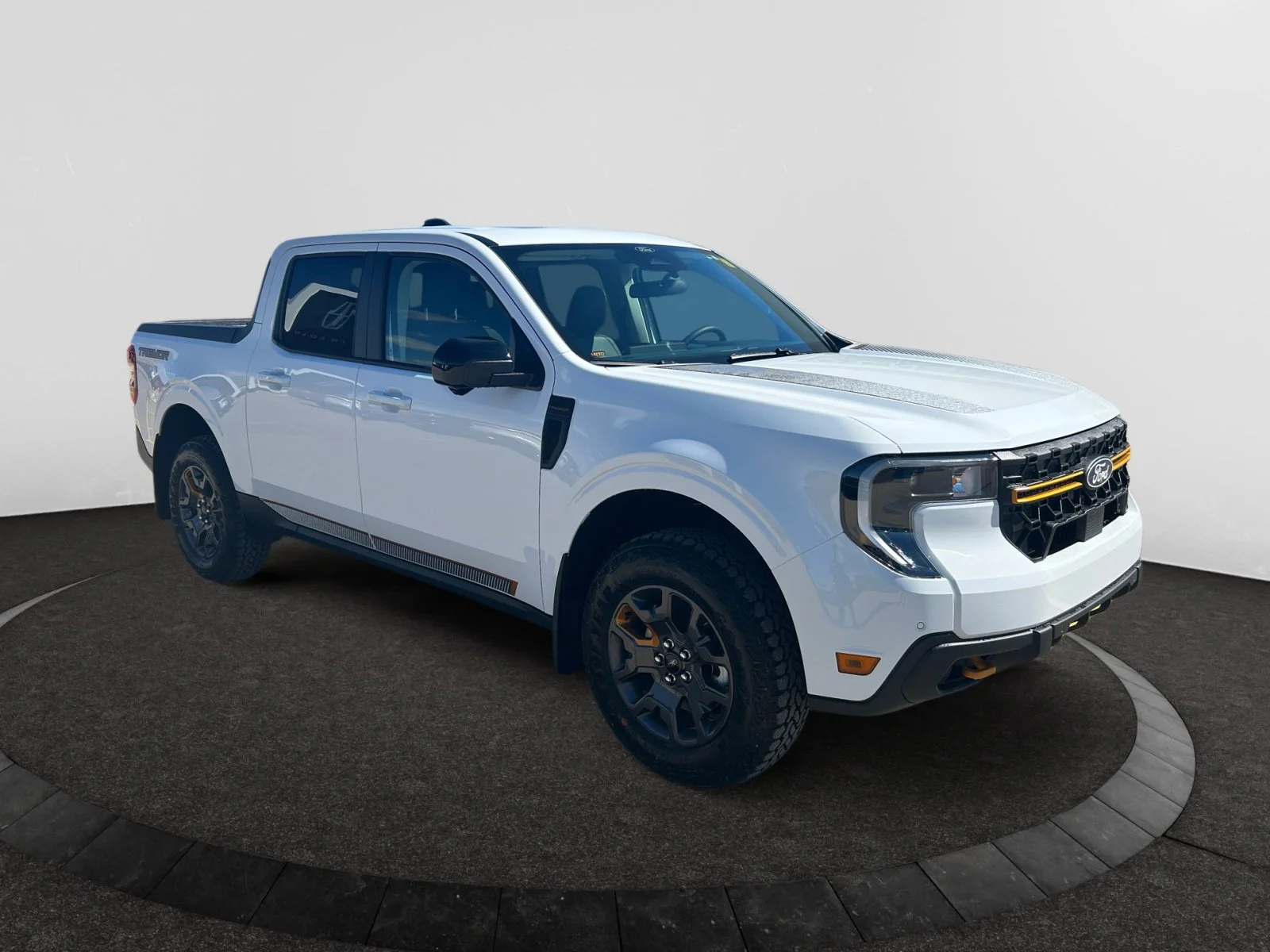 New 2026 Oxford White Ford Tremor image 7