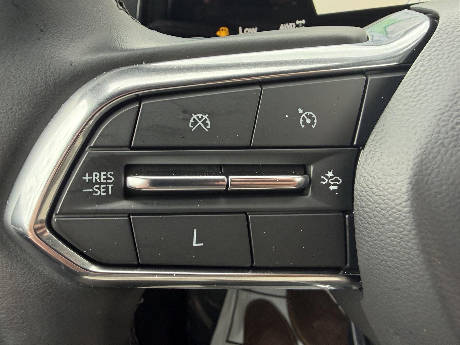 Used 2025 Mosaic Black Metallic Chevrolet LT image 14