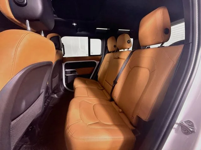 Certified Used 2024 White Land Rover S image 24