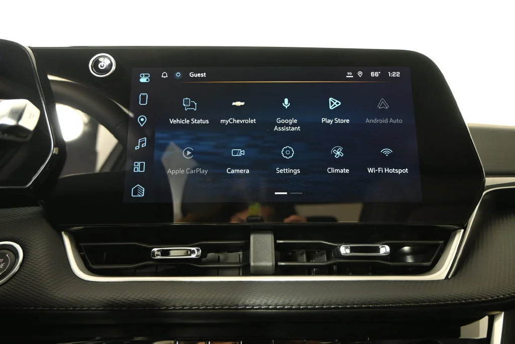 2027 Chevrolet Equinox LT - Photo 25
