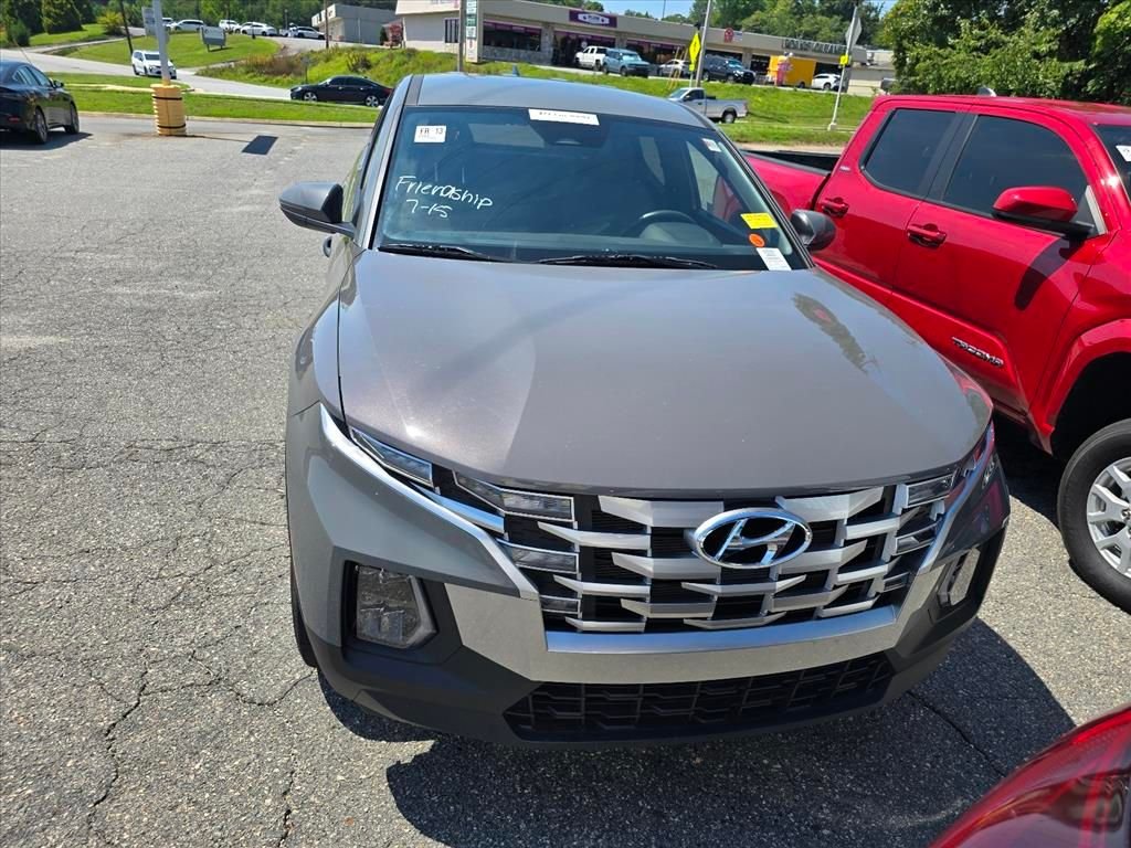 Used 2024 Gray Hyundai SEL image 7