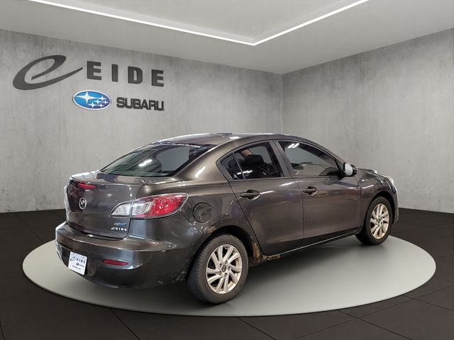 Used 2013 Graphite Mica Mazda i Touring image 8