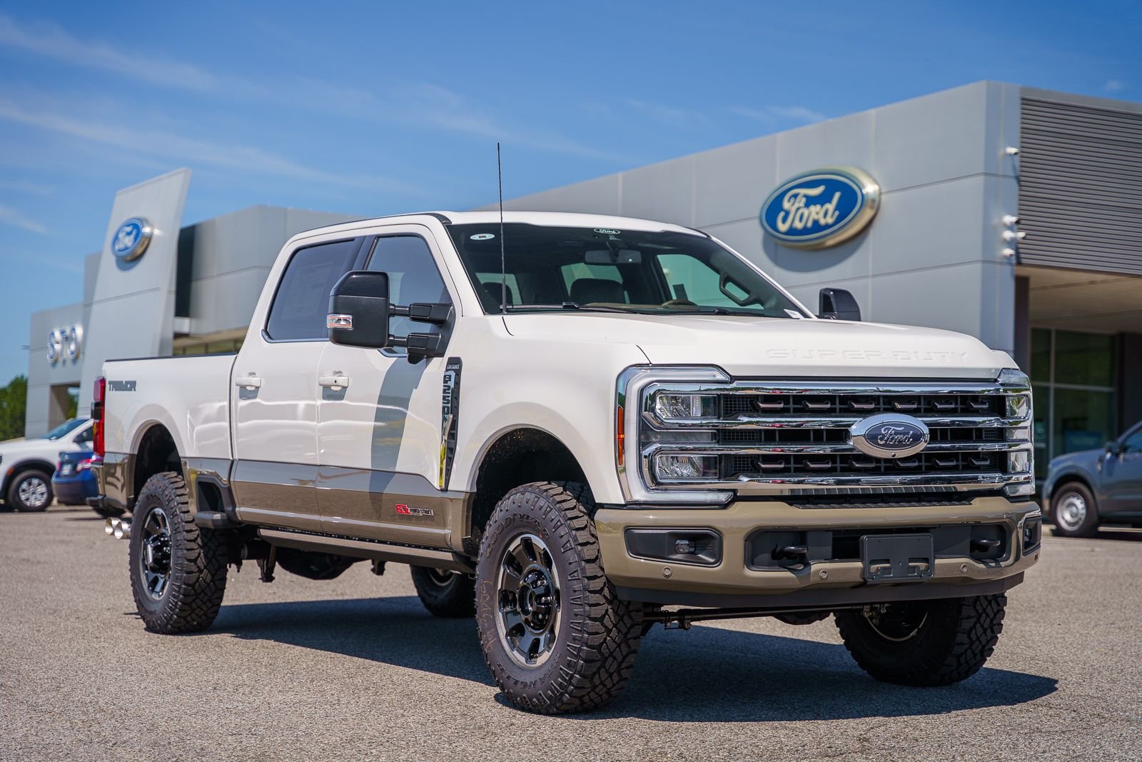 New 2026 Star White Metallic Tri-Coat Ford F-250® King Ranch® image 1