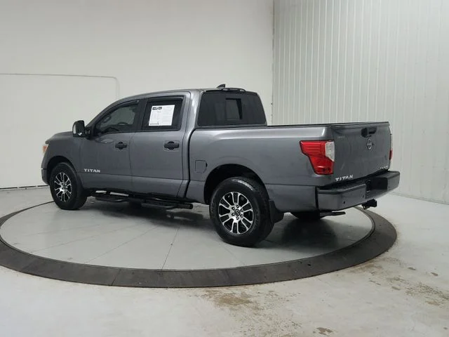 Used 2024 Gray Nissan SV image 6