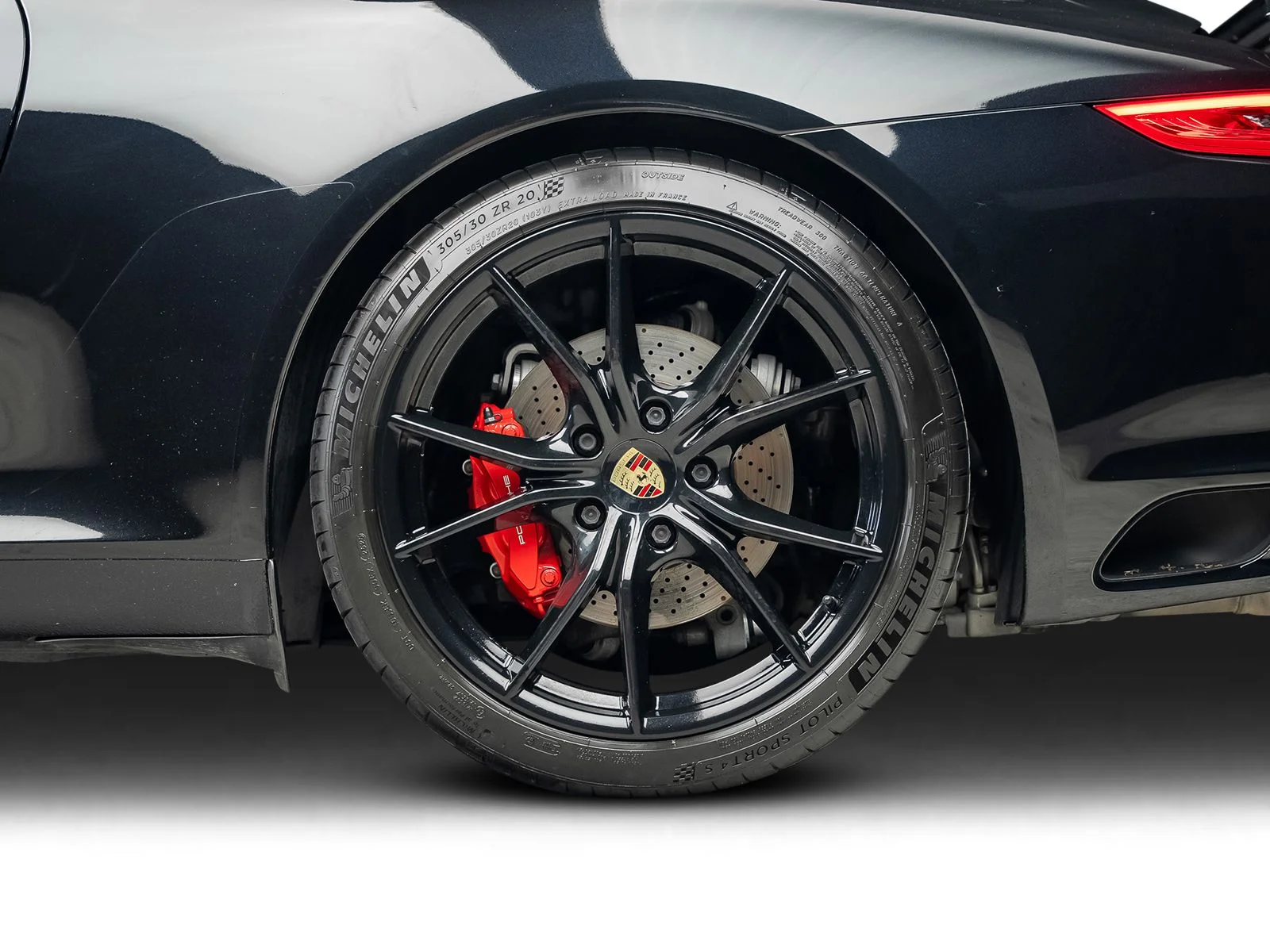 Used 2019 Black Porsche Carrera S image 27