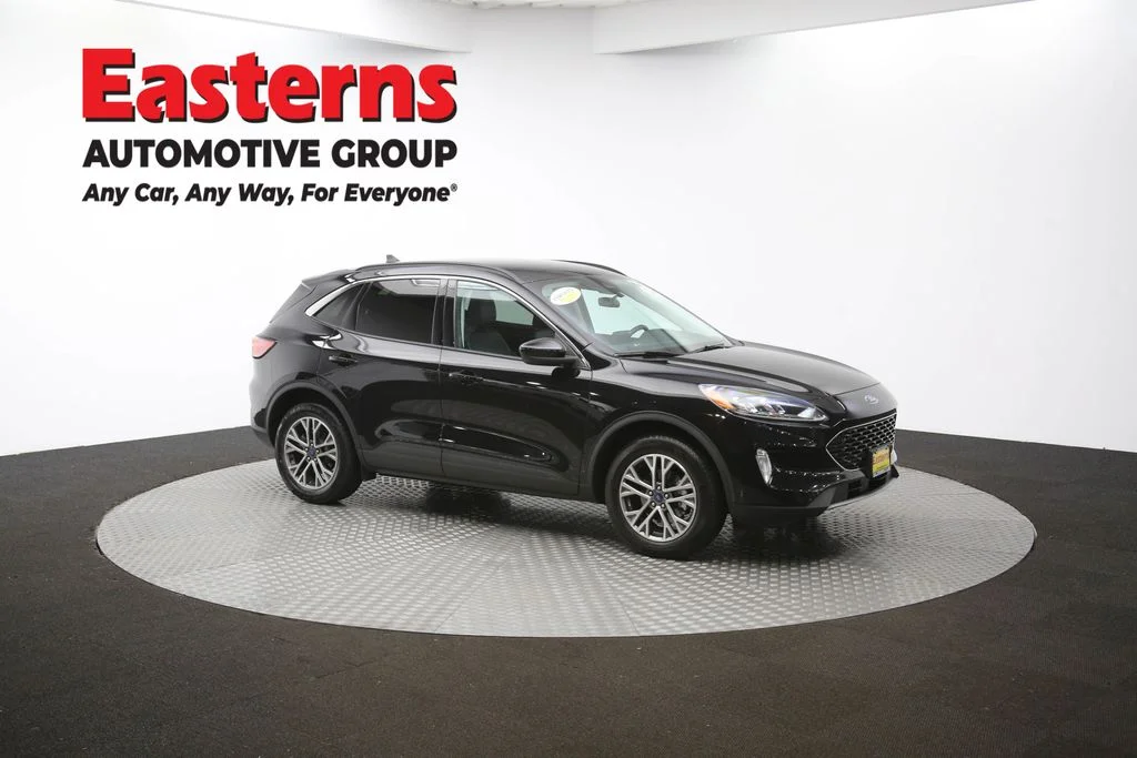 Used 2021 Black Ford SEL image 47