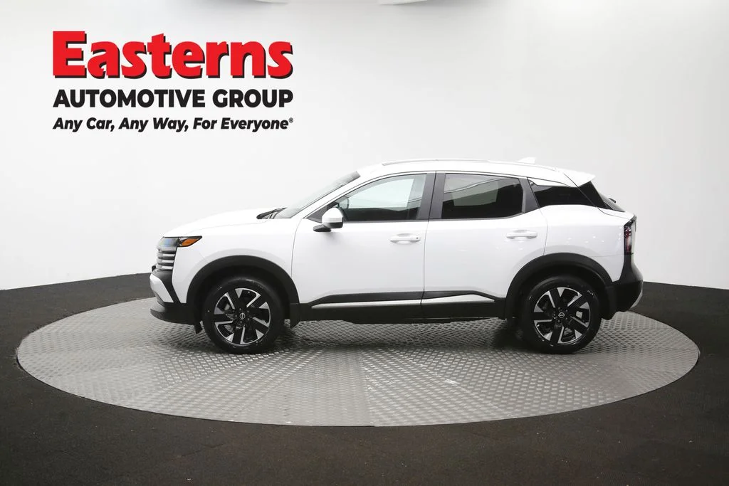Used 2025 White Nissan SV image 62