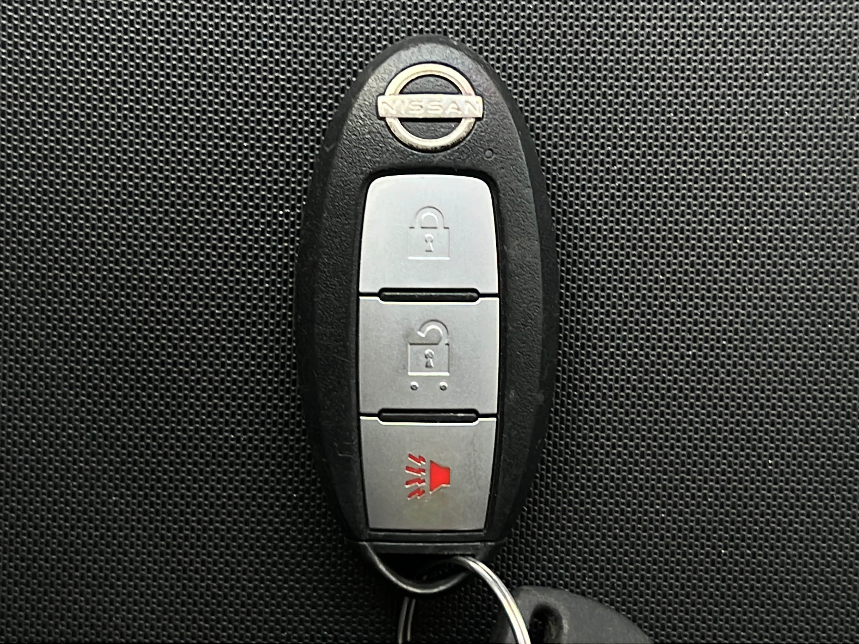 Used 2023 Glacier White Nissan S image 21