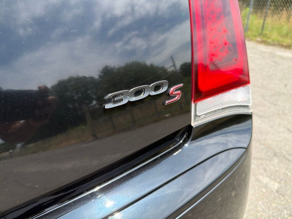 2022 Chrysler 300 S - Photo 16