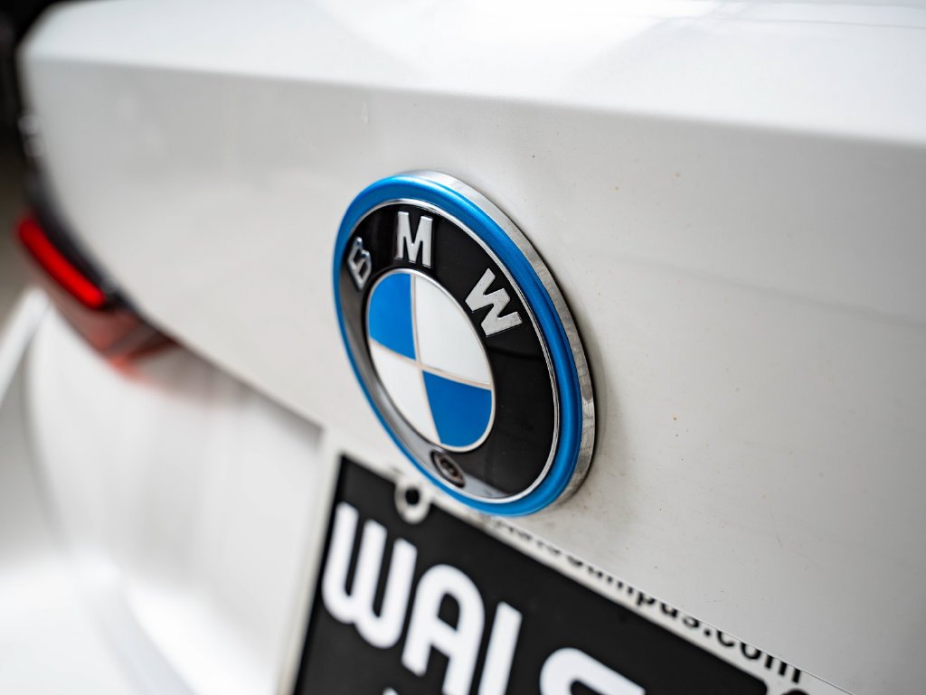 Used 2023 Mineral White Metallic BMW eDrive35 image 18