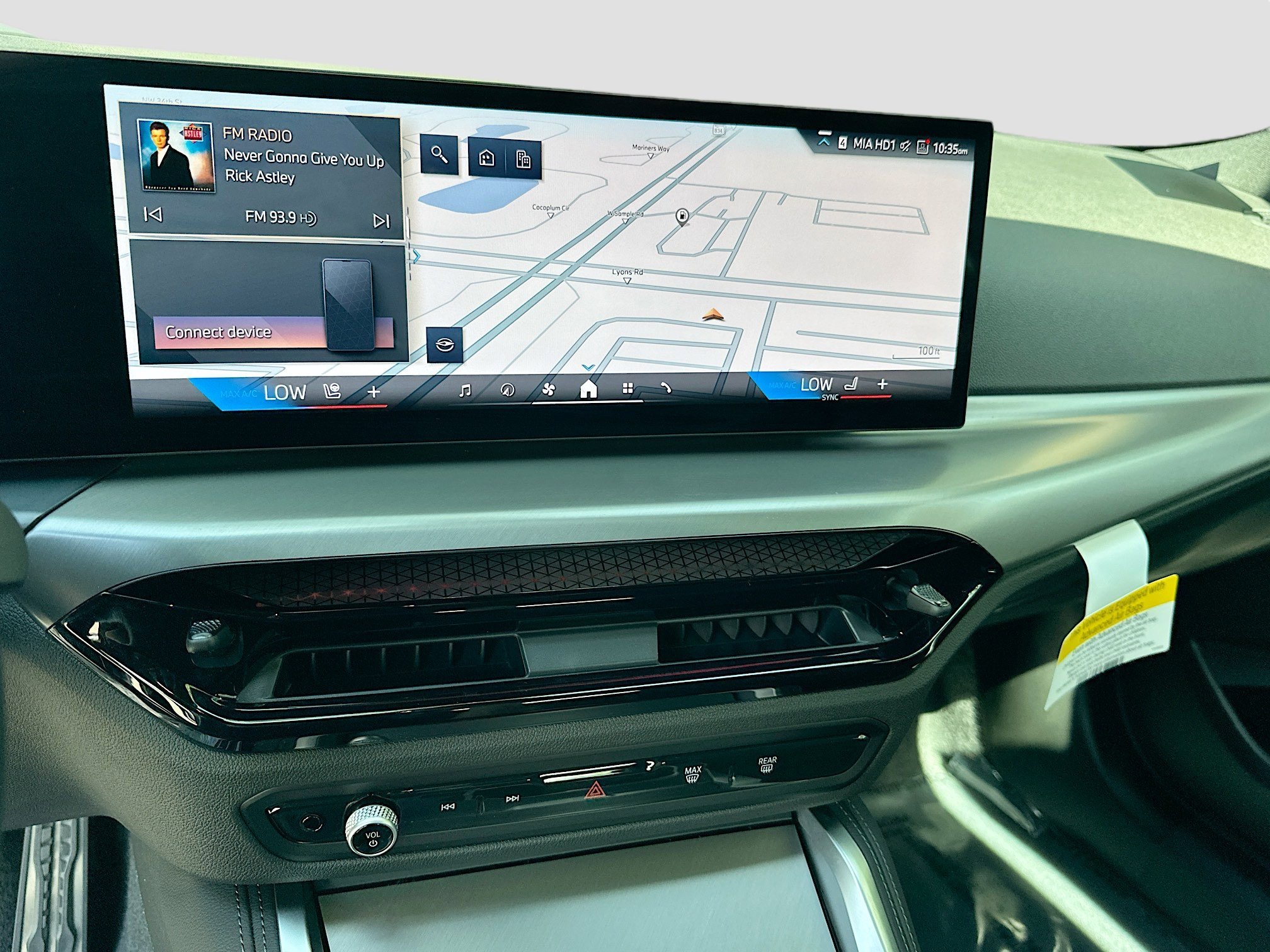 2025 BMW 2 Series 230i - Photo 12