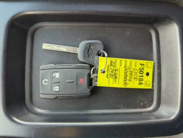 Used 2016 SILVER ICE METALLIC Chevrolet LT image 31