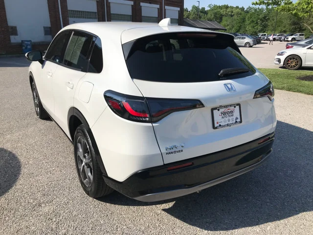 Used 2023 Platinum White Pearl Honda EX-L image 6