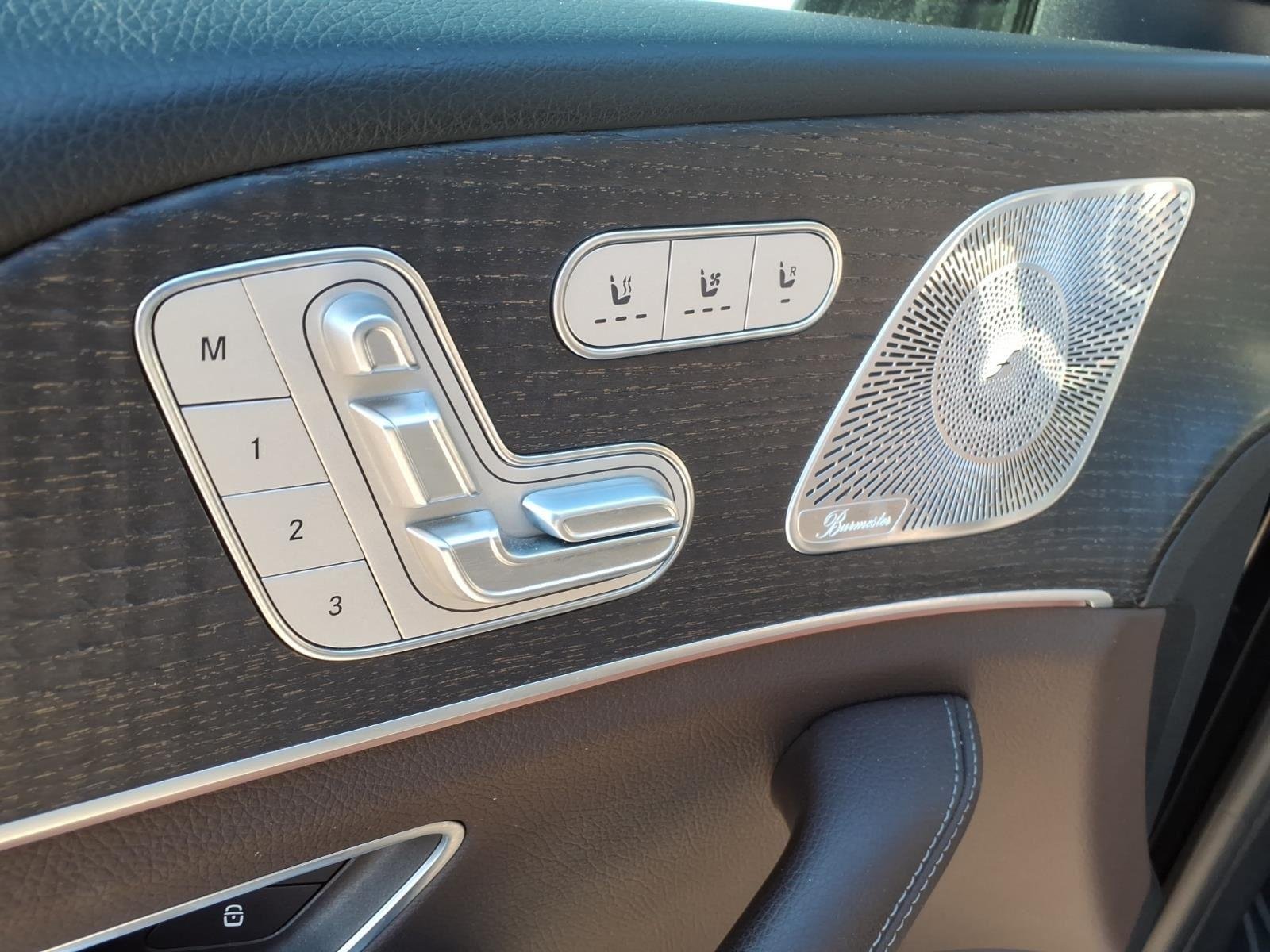 Used 2023 Obsidian Black Metallic Mercedes-Benz GLS 450 image 15
