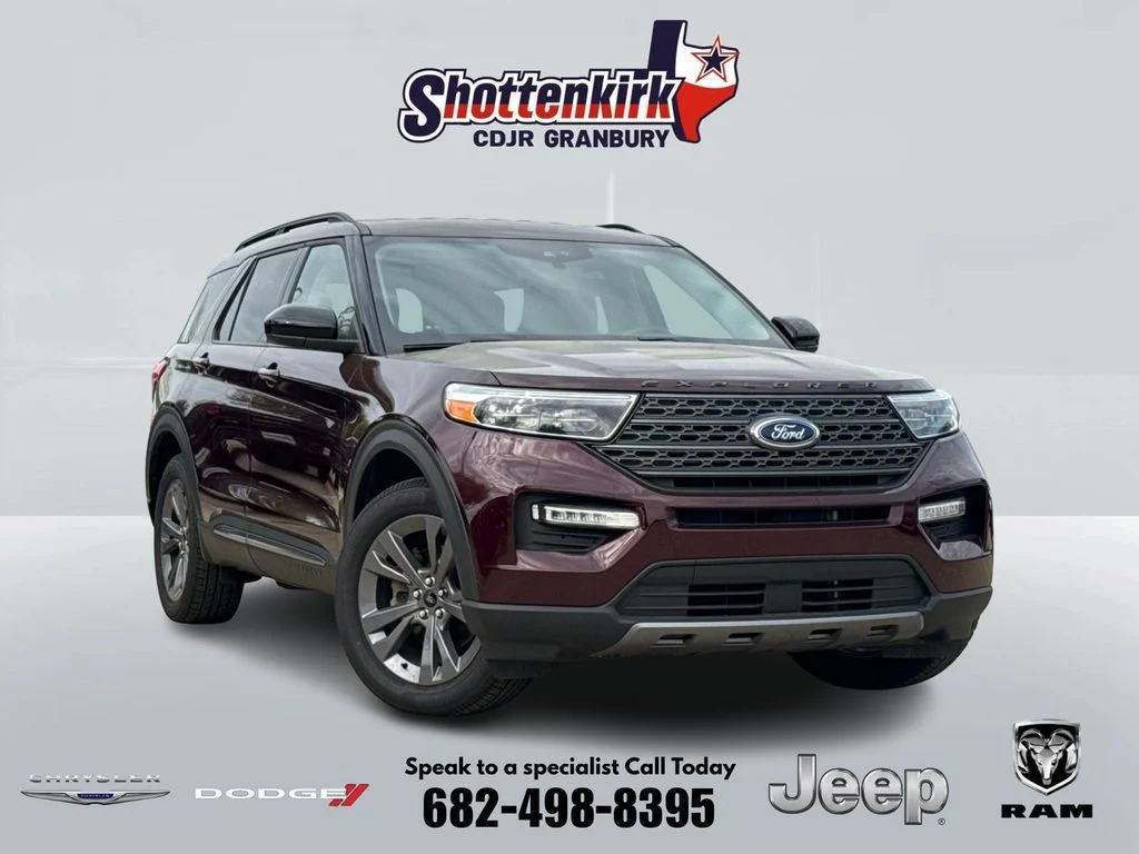 2022 Ford Explorer XLT 4WD's photo