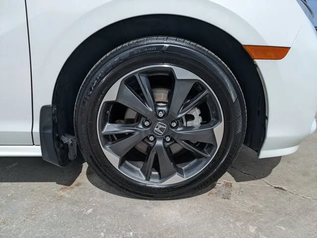 2024 Honda Odyssey Elite - Photo 11