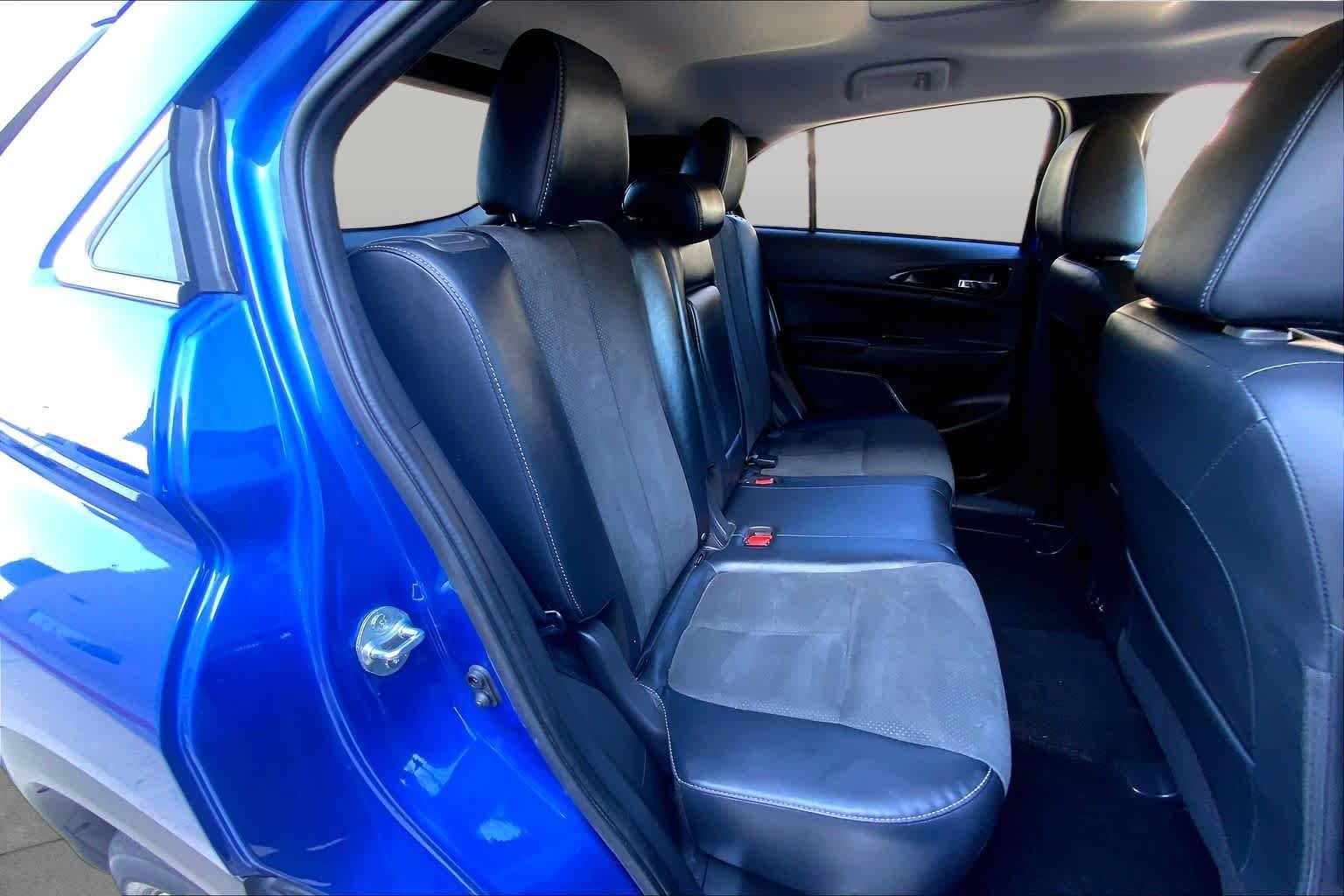 Used 2024 Lightning Blue Mitsubishi SE image 20