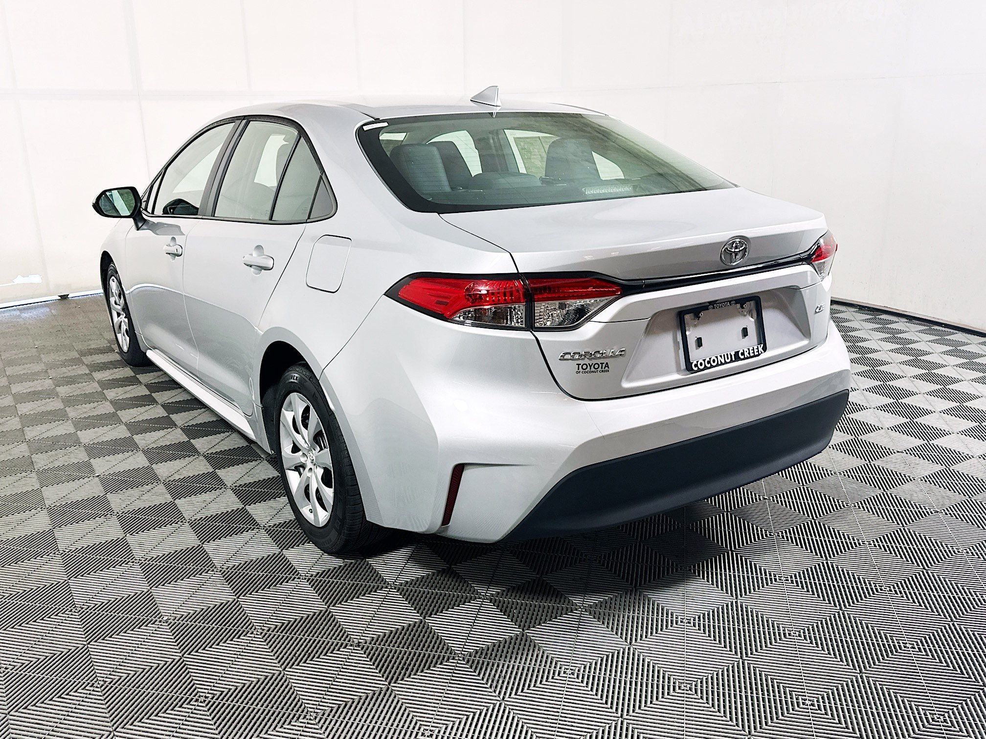 Used 2024 Classic Silver Metallic Toyota LE image 5