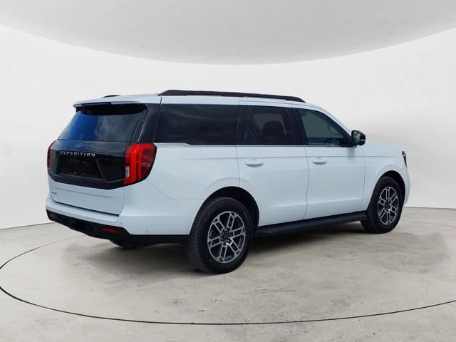 2025 Ford Expedition Active - Photo 5