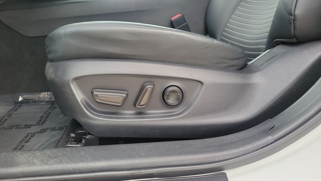 Certified Used 2018 White Toyota SE image 15
