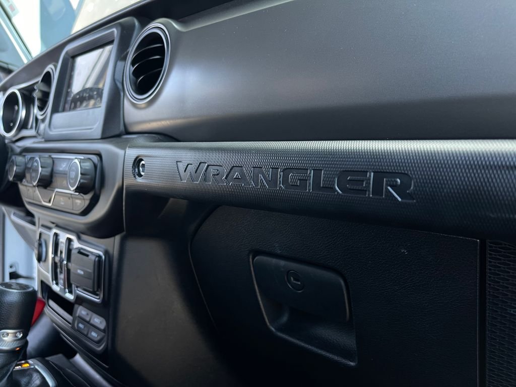 Used 2022 White Jeep Unlimited Sport S image 20