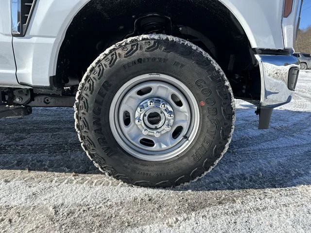 New 2026 Oxford White Ford F-250® XL image 20