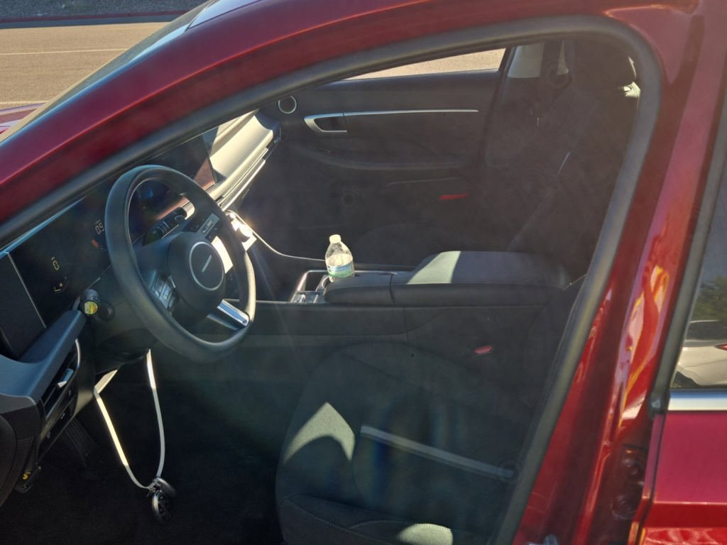 Used 2024 Red Hyundai SEL image 7