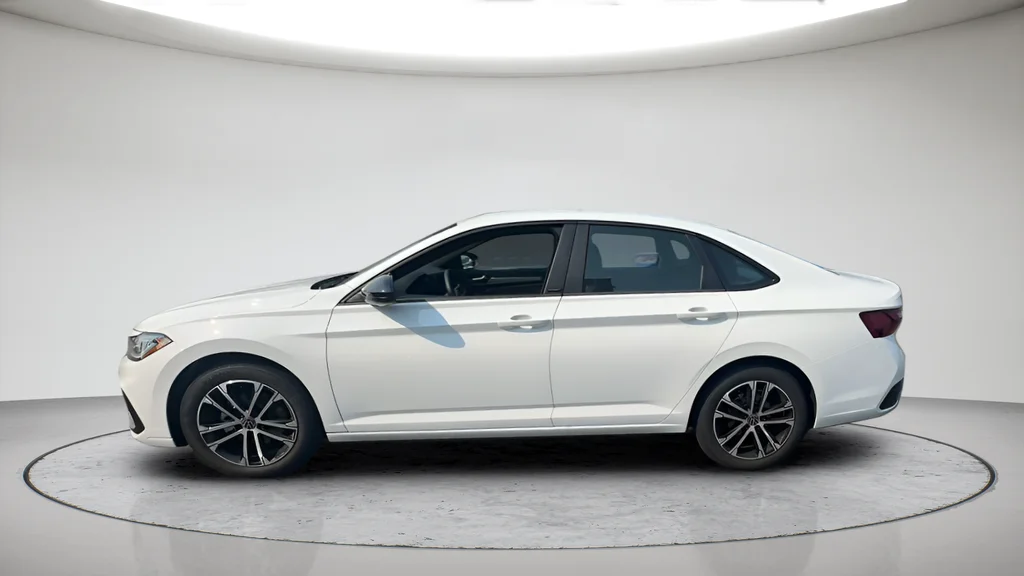 Used 2026 White Volkswagen 1.5T Sport image 11