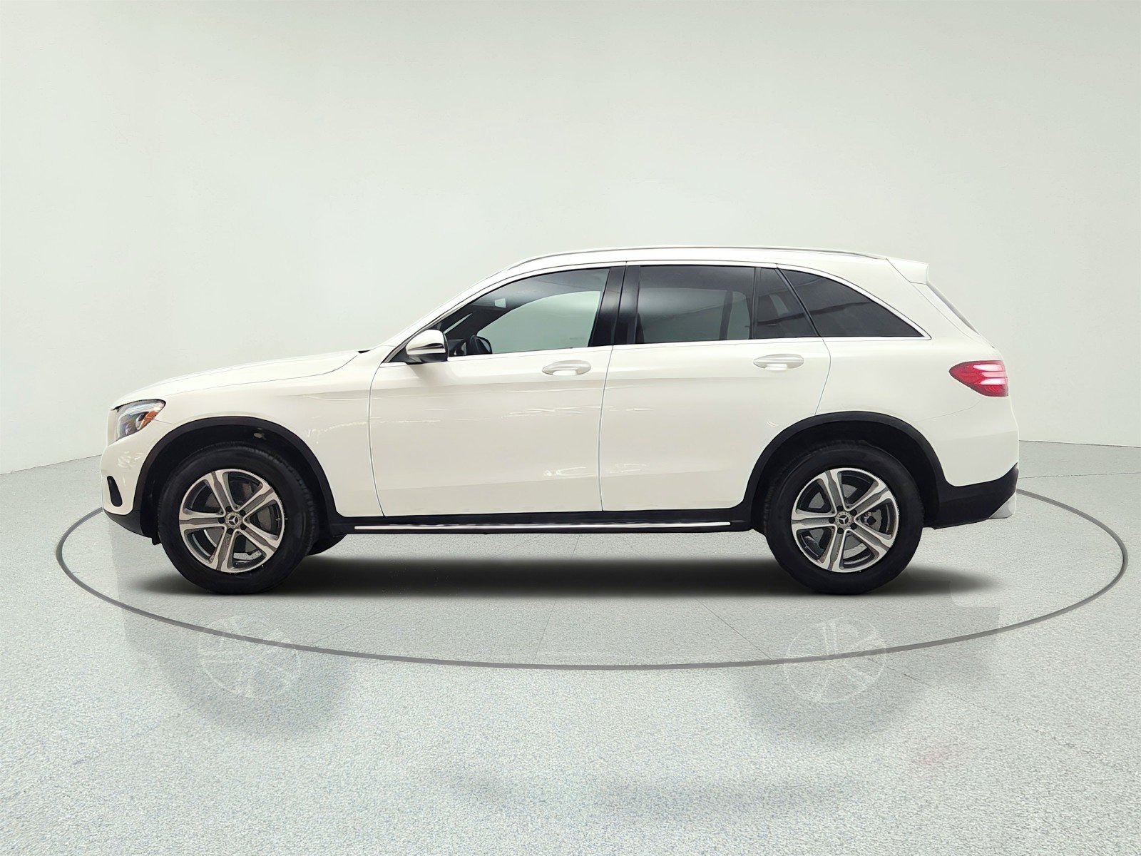 Used 2019 Polar White Mercedes-Benz GLC 300 4MATIC® SUV image 8