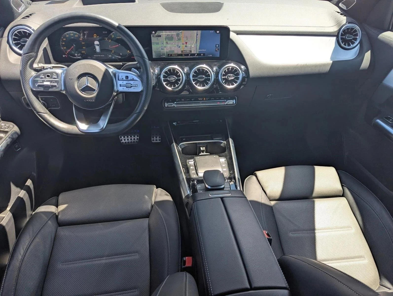 Used 2022 Manufaktur Patagonia Red Mercedes-Benz AMG® GLA 45 image 17