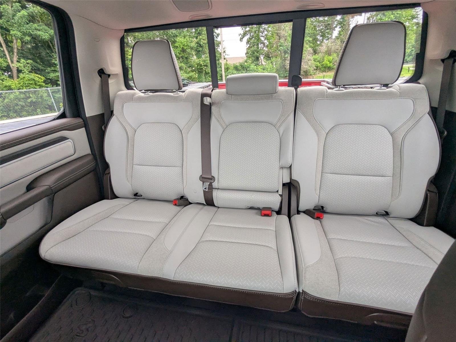 New 2026 Molten Red Pearl-Coat Exterior Paint RAM Laramie image 20